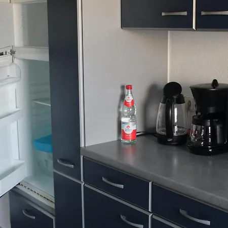 Ferienwohnung Schloss Birnbaum شقة *